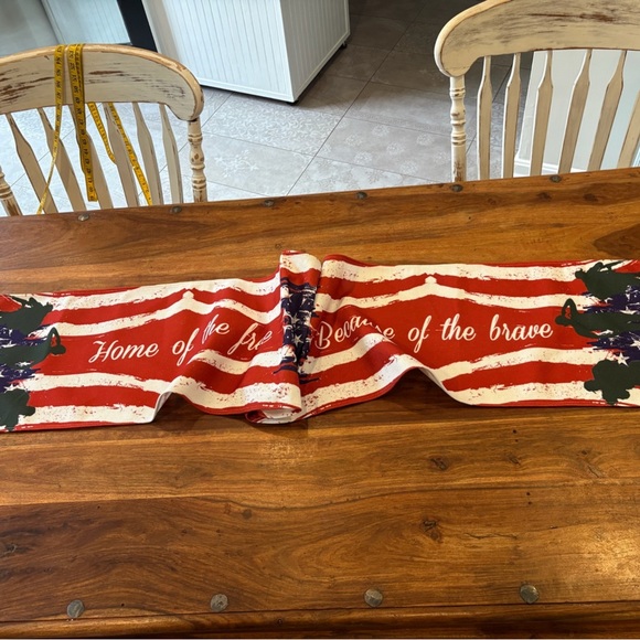Patriotic Americana Table Runner Red White Blue Stars Stripes Independence - Picture 9 of 9